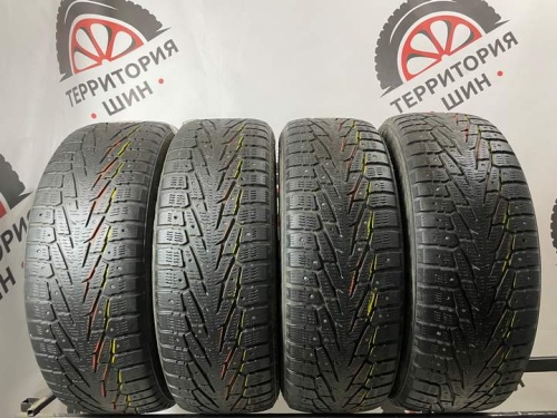 Nokian Hakkapeliitta 7 R17 235/65