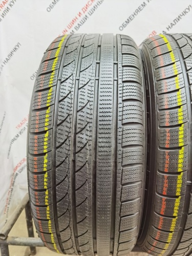 Tracmax Ice-Plus S210 235/55 R17