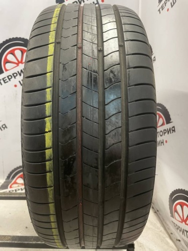 Kumho Ecsta HS51 R18 235/45