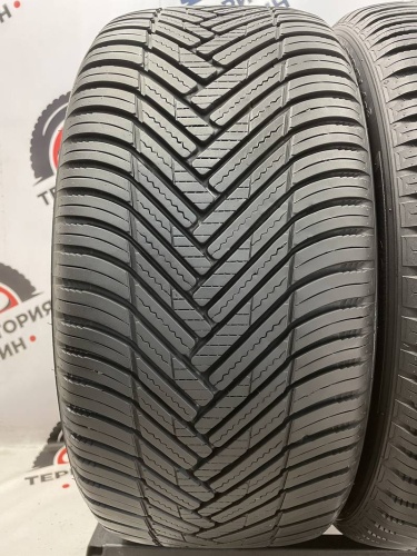 Hankook Kinergy 4S2 H750  245/40 R18