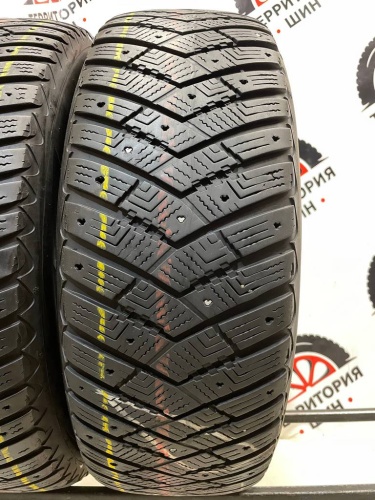 Goodyear UltraGrip ice arctic 4*4 225/60/18