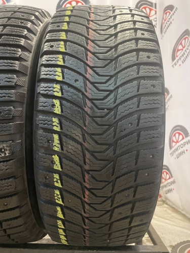 Michelin X-Ice North 3 215/55 R15