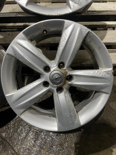Диски литые Opel R16 5*105 ЕТ39 ЦО56.6