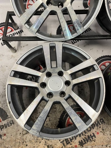 Литые LO R20 6х139.7 ЦО106.3 8.5J ET25