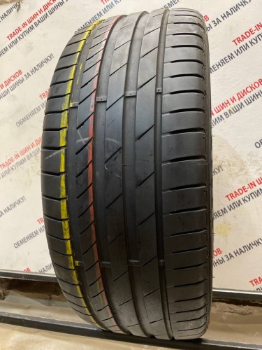Kumho Ecsta PS71 R19 245/45