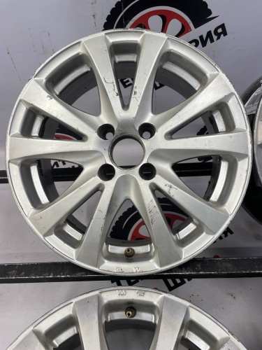 Литые Ваз  R15 4x98 ЦО 58.6 ЕТ35 6J