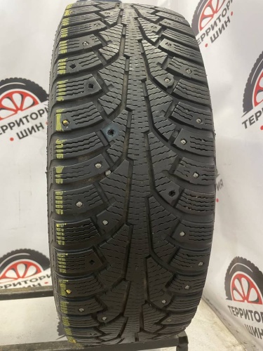 Nokian Nordman 5 215/60 R17