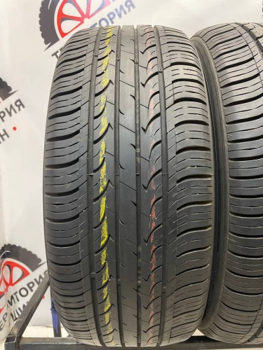 Kumho Solus KH25 215/50/17