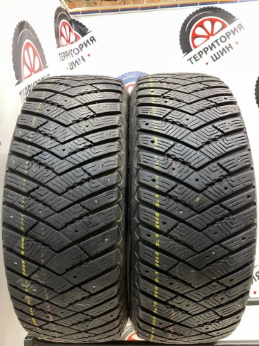 Goodyear UltraGrip ice arctic 4*4 235/60/18
