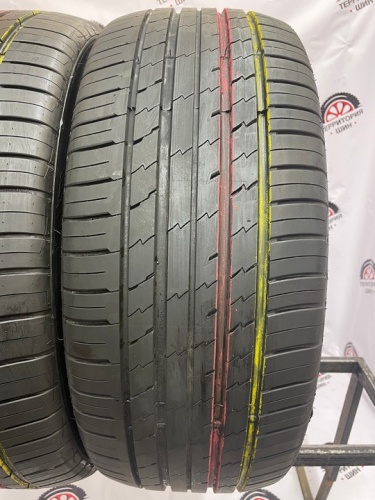 Rotalla Setula S-Race RS01+  R21 275/45 W110