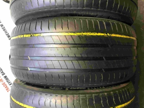 Michelin Latitude Sport 3 R19 255/50