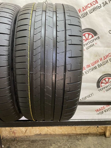 Pirelli P Zero PZ4 R21 275/45