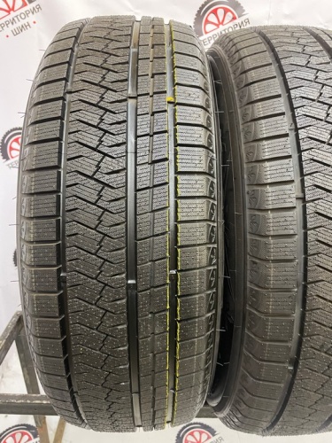 Triangle SnowLink R17 235/65 108V