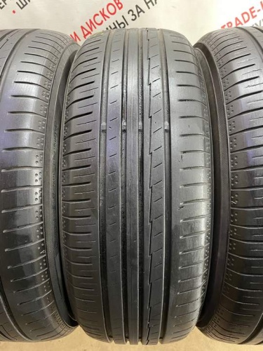 Yokohama AE50 R18 235/55