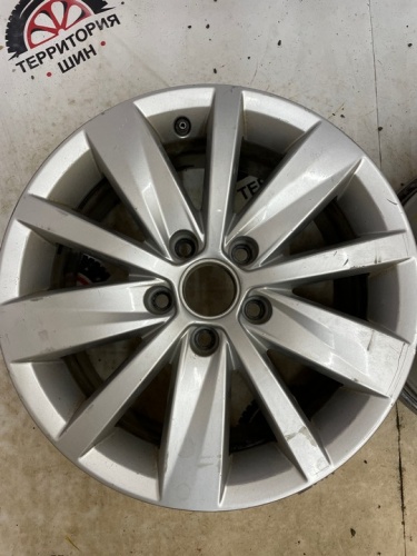 Литье volkswagen R16 5x112 ЦО 56.6 ET45 7J