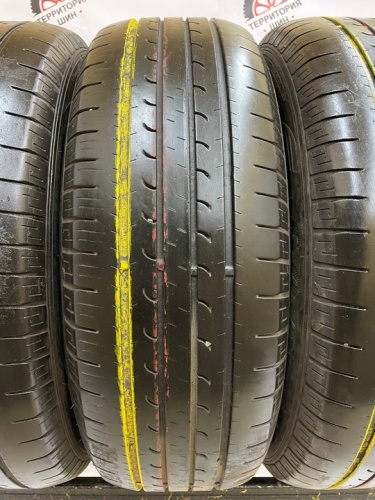 GoodYear EfficienGrip SUV 4X4 R17 215/60 H96