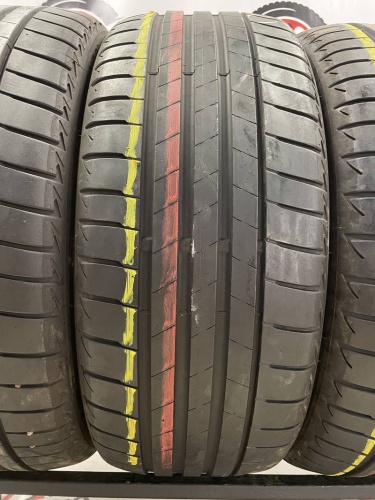 Bridgestone Turanza T005 225/40 R19