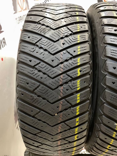 Goodyear UltraGrip ice arctic 4*4 225/60/18