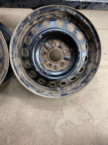 Штампы KIA Ржавые (Сильно) R15 5X114,3 СТ67,1 ET50 J7