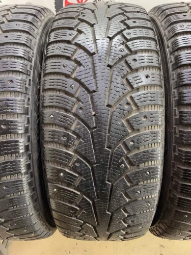 Nokian Hakkapeliitta 5 R17 235/60
