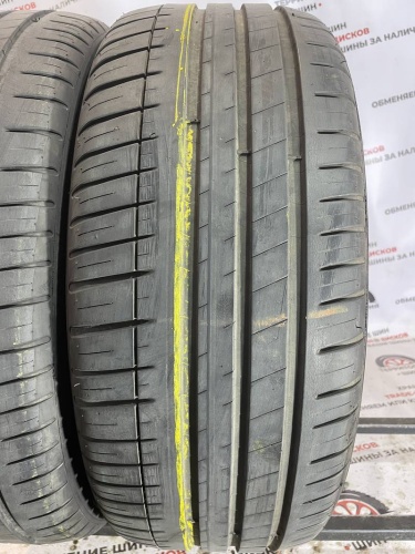 Michelin Pilot Sport 3 235/45 R19