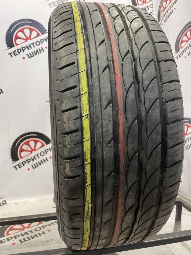 Tri Ace Carrera 255/50 R19