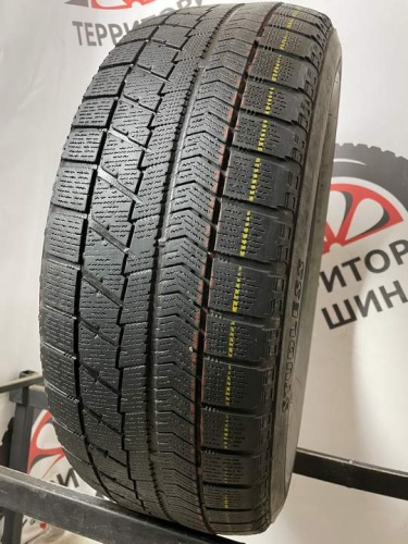 Bridgestone Blizzak VRX R16 215/60