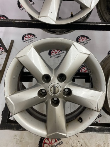 Литье Ниссан ориг 5*114.3 6.5j et40 цо 66.1 R16