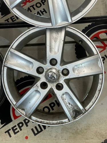 Литье Toyota R16 5*114,3 ЦО60,1 ЕТ45 6J