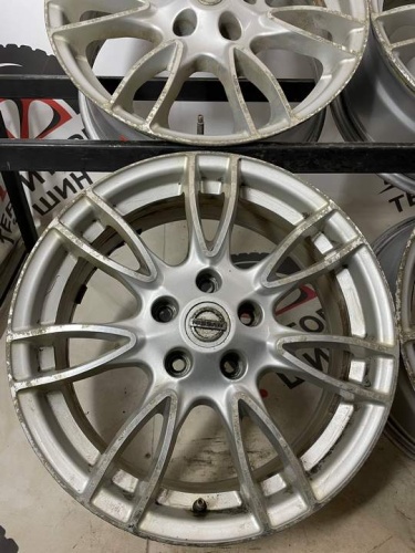 Литье Nissan R17 5х114.3/66.1/ЕТ45/J7