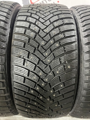 Continental IceContact 3 255/40 102T XL R21