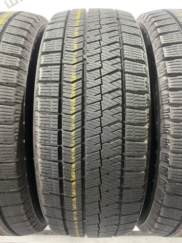 Bridgestone Blizzak VRX2 R17 205/55