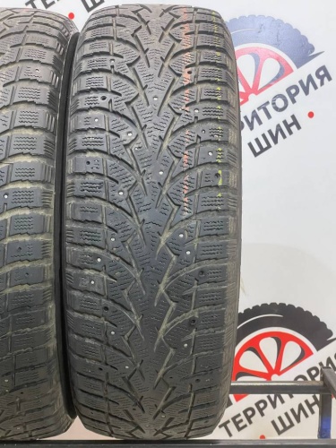 Toyo Observe G3-Ice R16	215/65