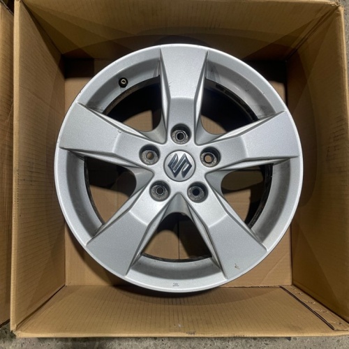 Литые диски Suzuki R16 5x114.3 et50 DIA60.1