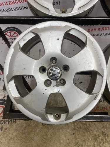 Диски Фольсвафген R17 5*112 ЕТ48 ЦО 57,1 6J